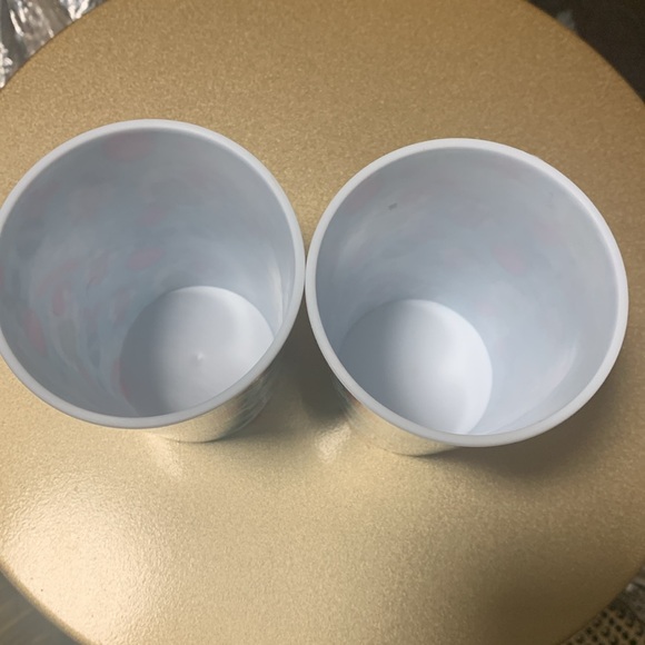 NWOT. Two 2021 Grinch Cindy Lou Who plastic cups 10 oz - Picture 3 of 5
